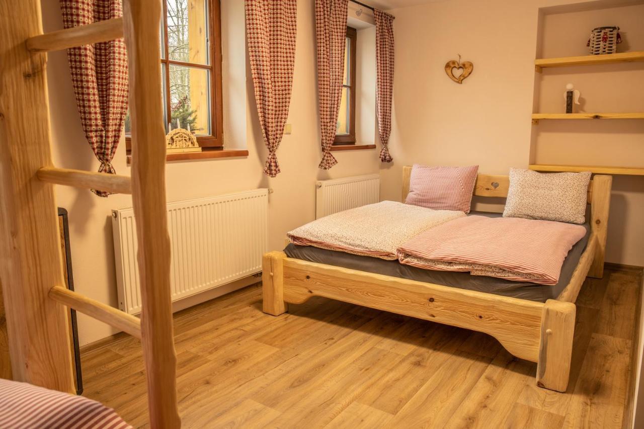 Apartmany Kulna Bozi Dar Bagian luar foto